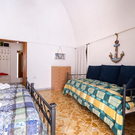 Vico II Terrace Apartment A Step From Piazza Roma Martina Franca Buitenkant foto