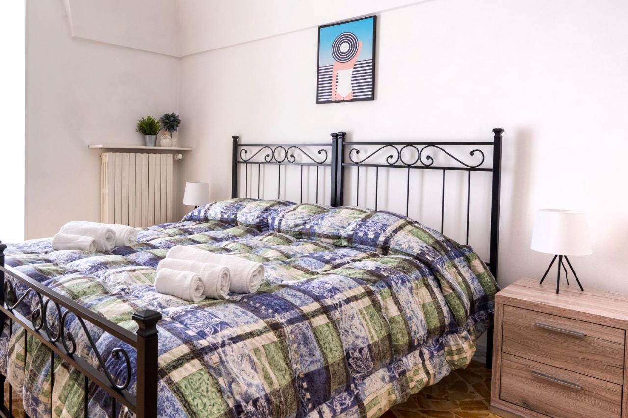 Vico II Terrace Apartment A Step From Piazza Roma Martina Franca Buitenkant foto